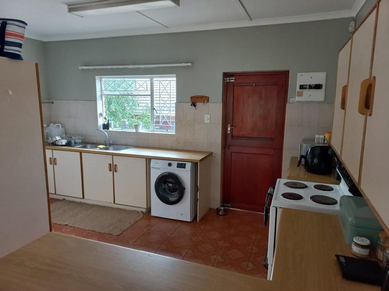 To Let 2 Bedroom Property for Rent in Grahamstown Eastern Cape